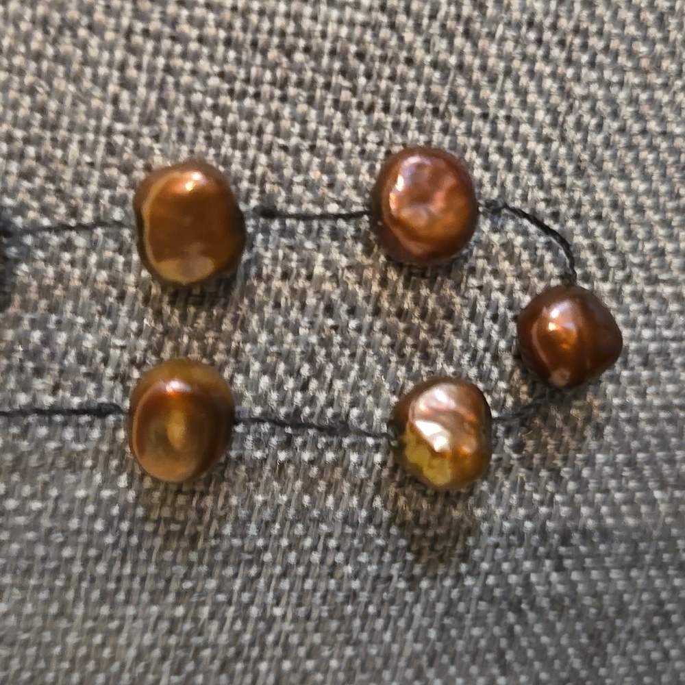Vintage lustrous bronzy Freshwater Pearls; station necklace, bracelet, earrings - Picture 6 of 6